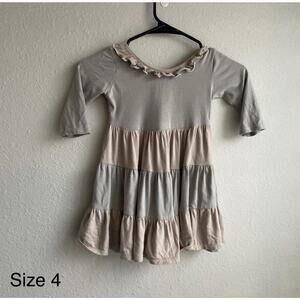 Vivie & Ash Muted Blue Gray And Blush Tiered Colorblock Dress size 4